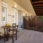 Levanta Cozy In Rhodes 公寓